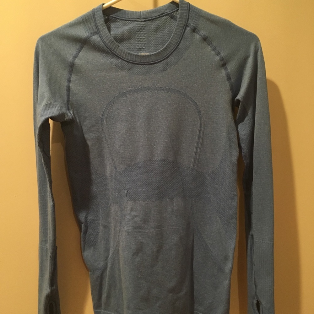 Lululemon: run swiftly long slv . Robins egg blue